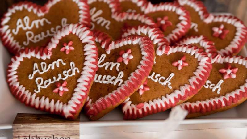 Lustiges Lebkuchenherzen-Back-Event