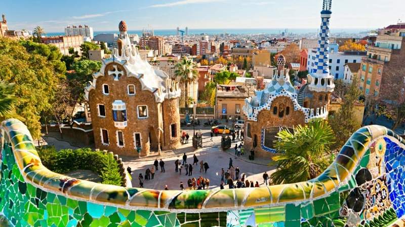 Kreieren Sie Ihr Mosaik in Gaudís Technik