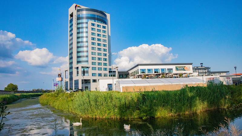 Clubtour mit Partyschiff in Tiel an der Waal