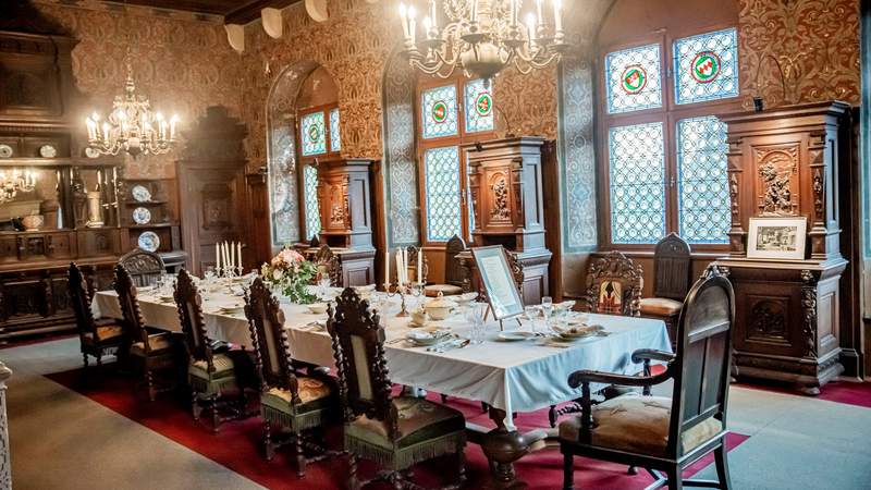 Burg & Bunker: Versteckte Welten