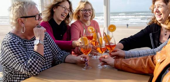 Clubtour mit Schlagerparty in Egmond aan Zee