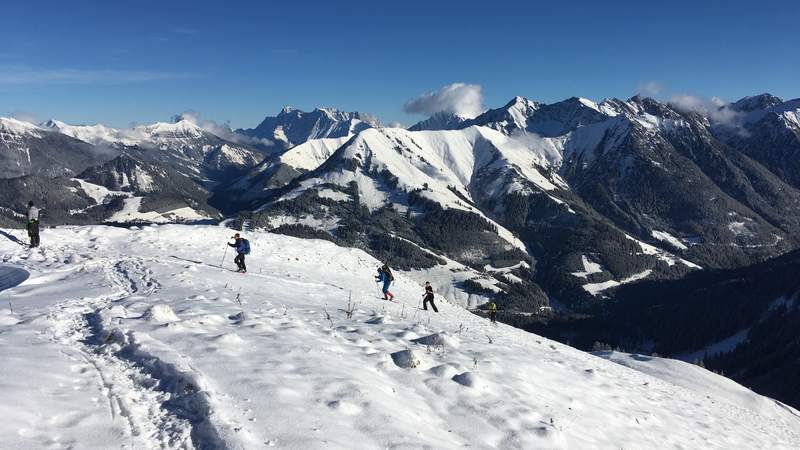 Into the White - Mit Schneeschuhen auf Tour