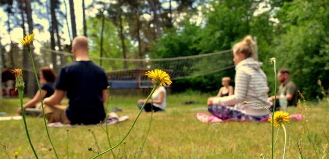 Achtsamkeit, Meditation, Team-Retreat in der Natur Achtsamkeit, Meditation, Team-Retreat in der Natur, Teamreise, Teamprävention