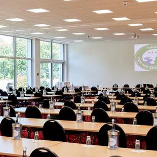 Plenum 150 Personen Konferenzraum