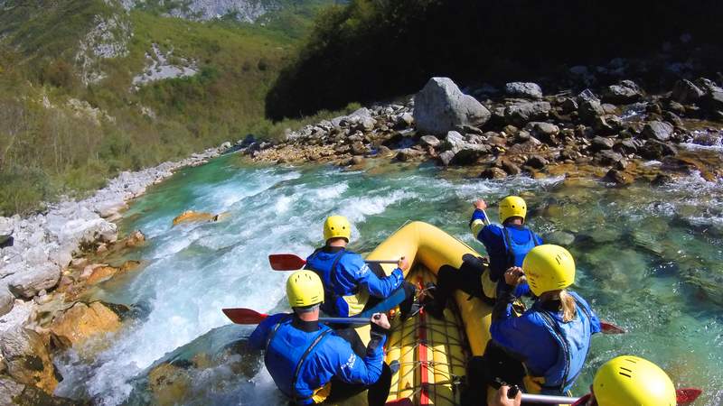 Tour durch Soca Tal + Rafting-/Wasserfalltour