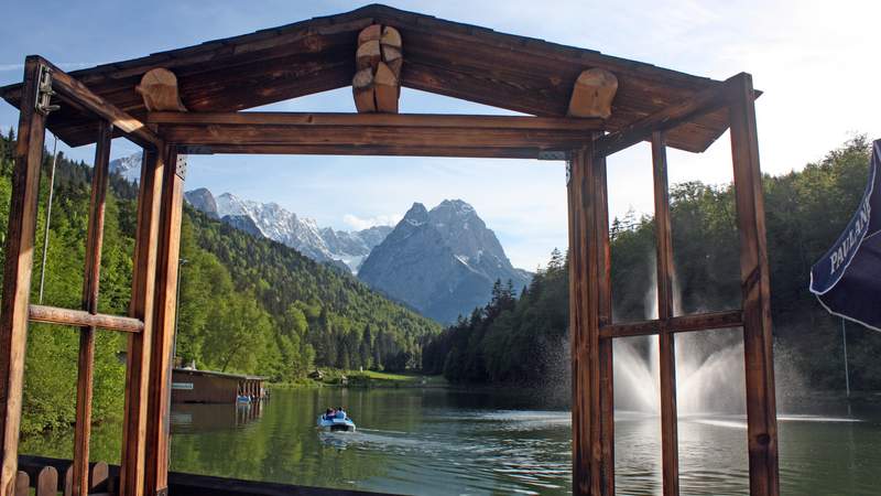 Beste Aussichten auf die Berge Aussichtsfenster auf der Seeterrasse, Beste Aussichten