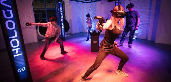 Virtual Reality Gate