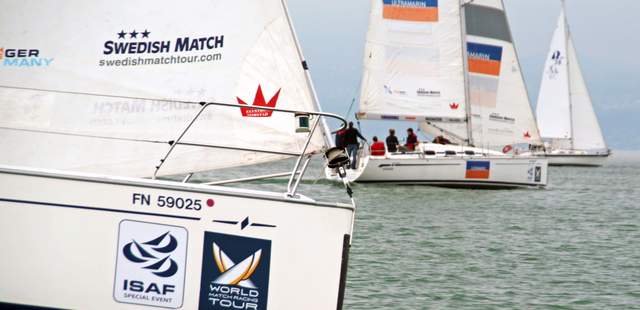 Yachten an der Startlinie Yachten an der Startlinie