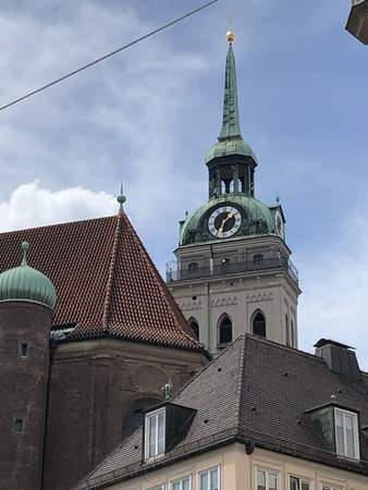St Peter in München Blick auf den Alten Peter
