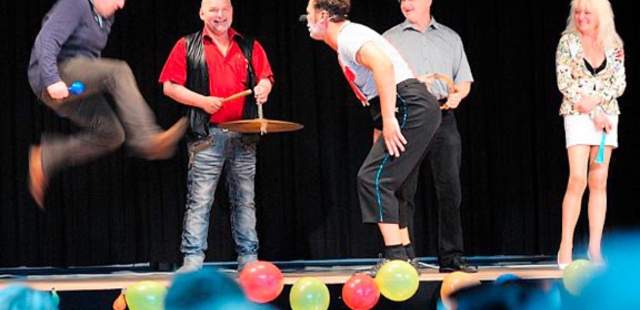 Mix aus Komik, Artistik und Pantomime