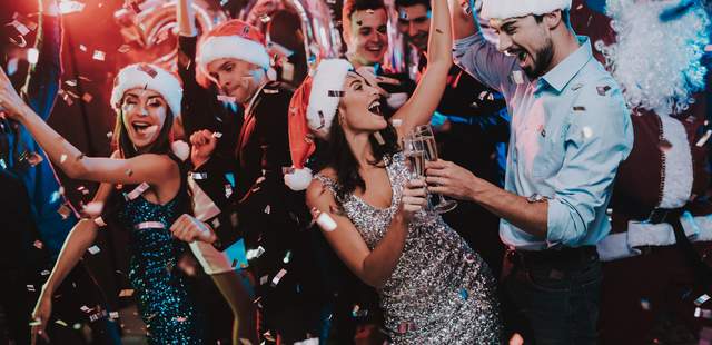 Weihnachtsfeier Action mit Drinks + Pizzaflat