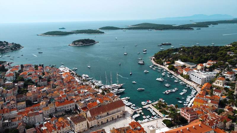 Hvar Hafen