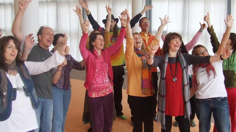 Lachyoga im BGM als Präventionsmaßnahme