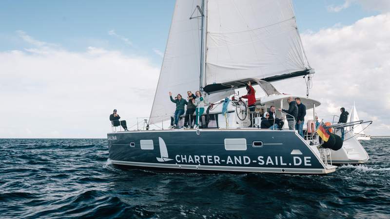 Teambuilding unter Segeln Charter & Sail UG