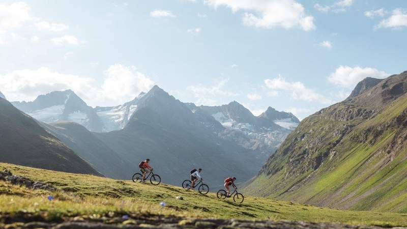 3 Mountainbike-Fahrer in Obergurgl