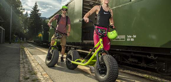 Monsterroller & Dampfeisenbahn