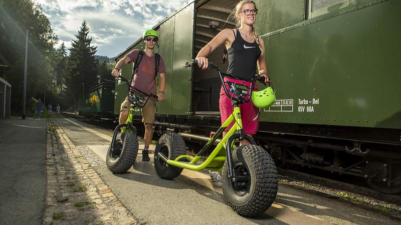 Monsterroller & Dampfeisenbahn