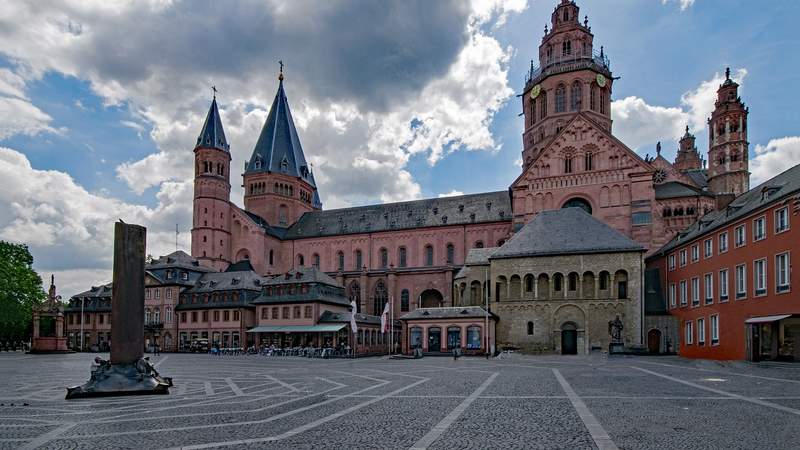 Mainzer Dom Flusskreuzfahrt Rhein