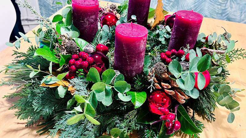 Adventskranz selbst binden und gestalten