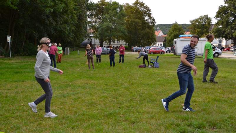 Teamspiel Promille-Brille-Parcours als Teil der TeamRallye