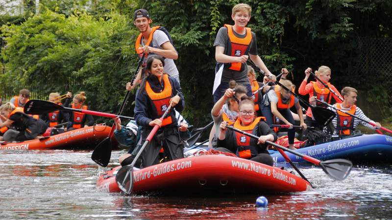 Azubi Event auf dem Mega-SUP