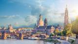 Frauenkirche, Elbe und Schiffe - Dresden