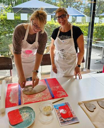 Lustiges Lebkuchenherzen-Back-Event