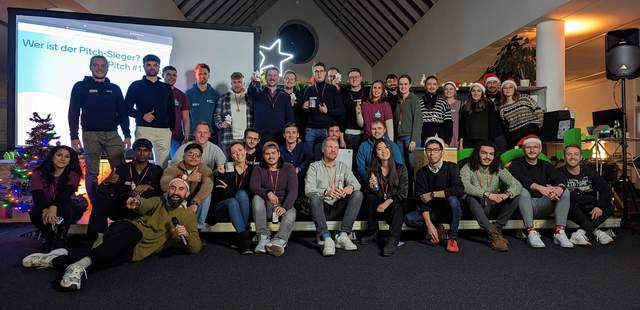 Teamgeist trifft Weihnachtsfeier Teamgeist trifft Weihnachtsfeier