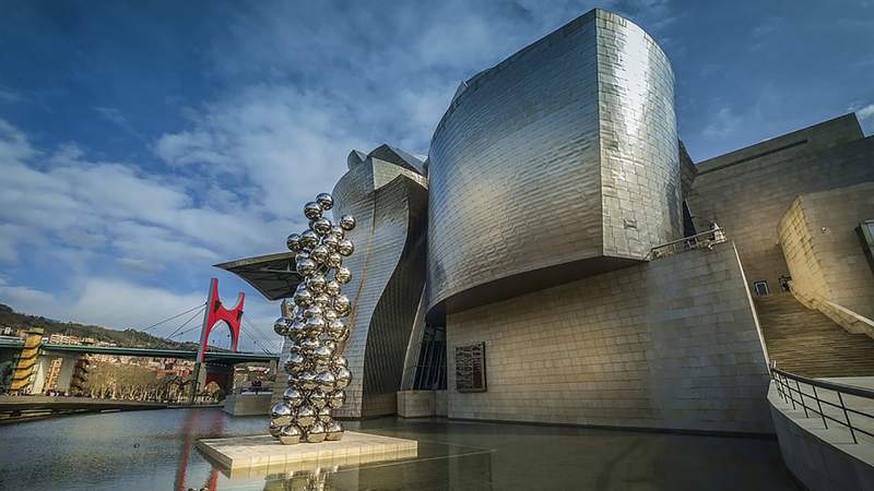 Guggenheim-Museum in Bilbao Außenansicht des Guggenheim-Museums in Bilbao