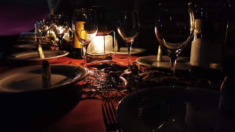 romatisches Essen bei Nacht