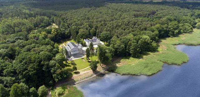 Vogelperspektive Schloss Manowce | Tagungen an der Ostsee