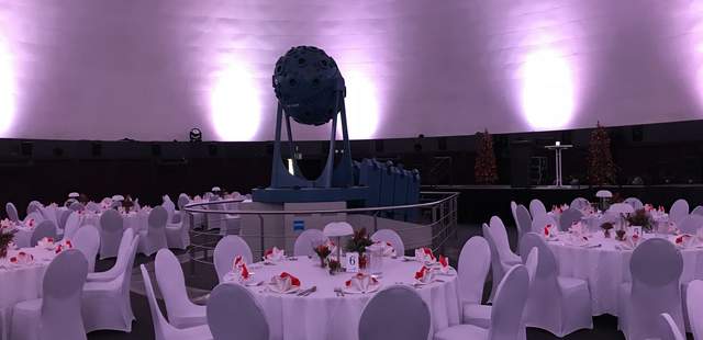 Gala-Bestuhlung im Zeiss Planetarium Jena Galaktisches Dinner