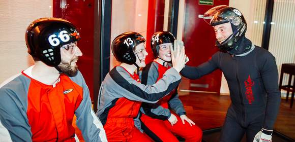 Indoor Skydiving Teamevent max. 20 Teilnehmer