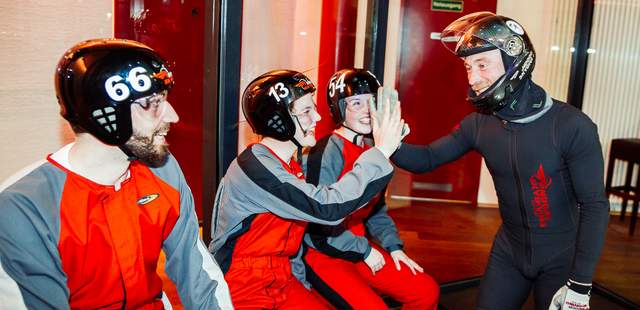 Indoor Skydiving Teamevent max. 20 Teilnehmer