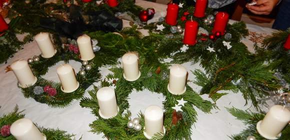 Adventskranz gestalten