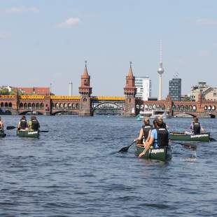 Kanutour: Walking on Water