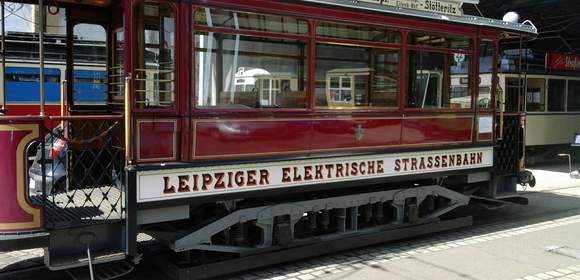 Reisen wie um 1900 – Historische Straßenbahn