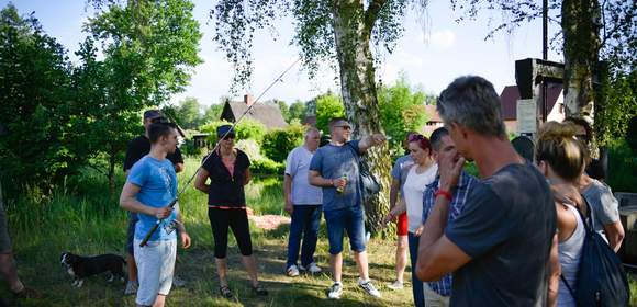 Gruppe beim Angeln