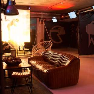 VR Erlebnisbox Mo. - Do. VR Erlebnisbox Mo. - Do.