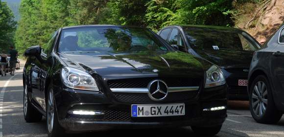 Spannender Roadtrip im Mercedes Cabrio