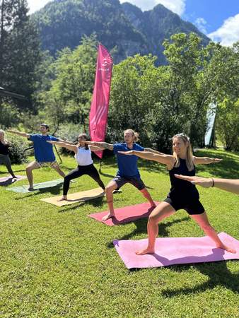 Yoga im freien Yoga Flow, Aroma Duftspray Workshop, Ayurveda Workshop