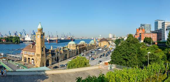 Erlebnistour mit Stadtkreuzfahrt in Hamburg