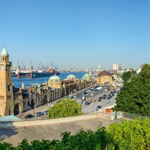 Erlebnistour mit Stadtkreuzfahrt in Hamburg