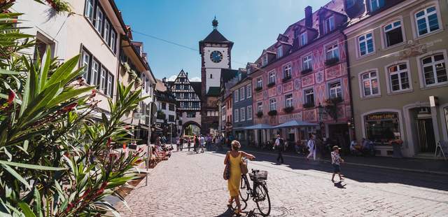 Freiburg Altstadt Freiburg inkl. Weinverkostung im Schwarzwald