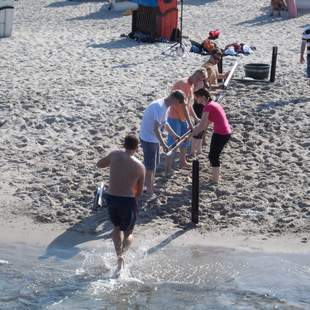 Strandspiele und BBQ in Travemünde