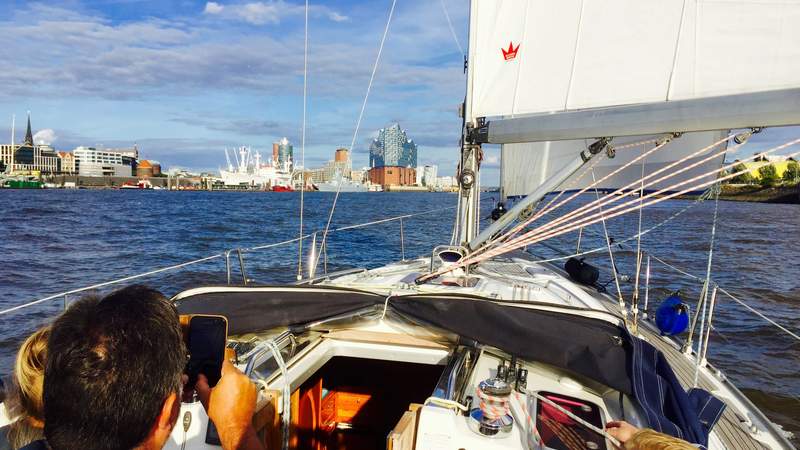 #hamburg #elbe #segeln #incentive #hamburger hafen #blankenese #wedel