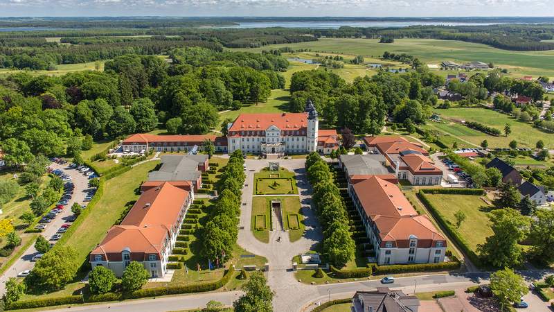 SCHLOSS Fleesensee Exklusivmiete Schloss