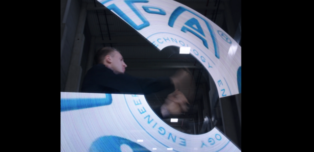 "Bright in the Dark" | High-Tech-Jonglage-Act