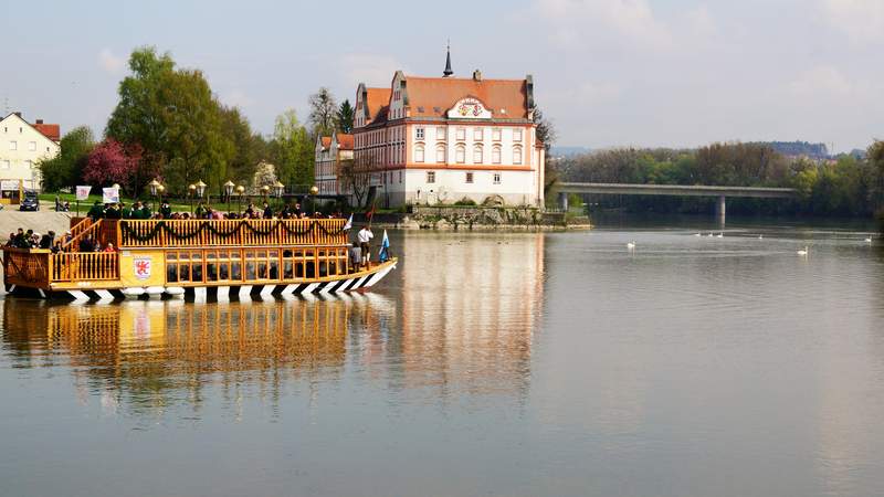 Eine echt bayerische Schiffsfahrt erleben Eine echt bayerische Schiffsfahrt erleben