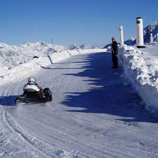 Eiskart Event am Gletscher in Österreich